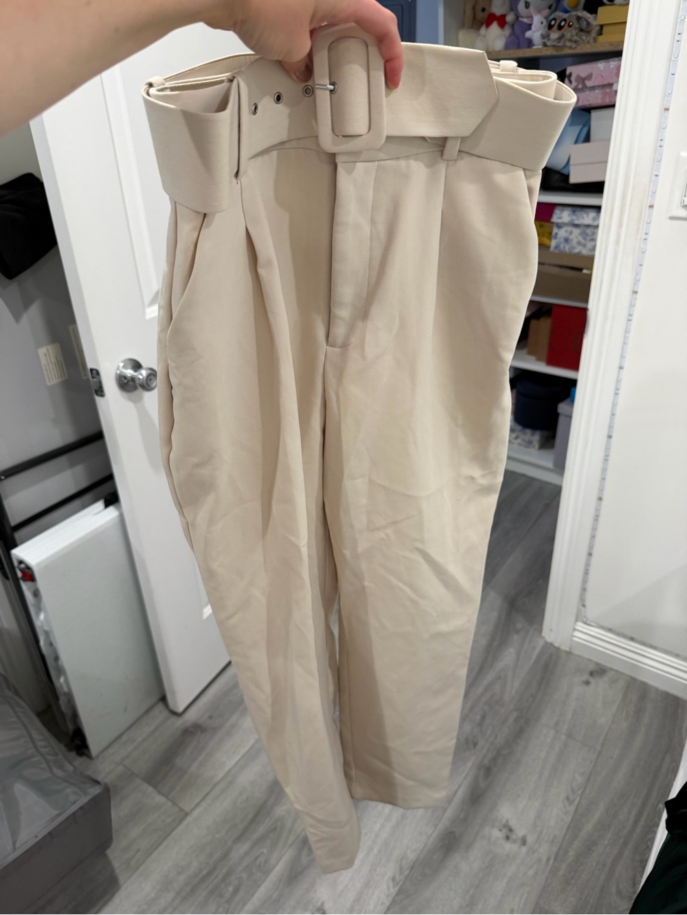 Zara Cream High-Waist Paperbag Chinos with Belt